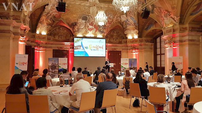 Chương trình giới thiệu Du lịch Việt Nam được tổ chức tại Cung điện Niederösterreich nổi tiếng ở thủ đô Vienna, Áo